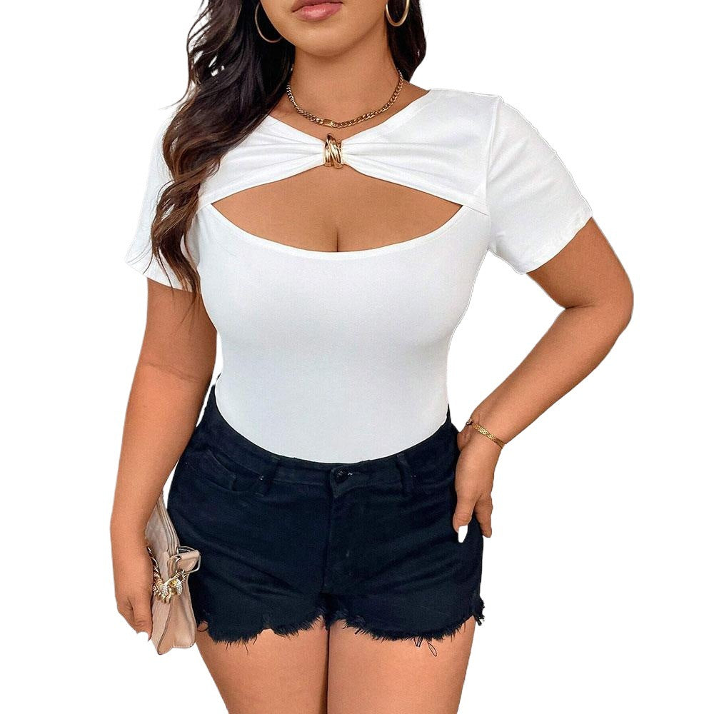 Dame figurtilpasset body med moderne cut-out og trendy knude-detail Stilla