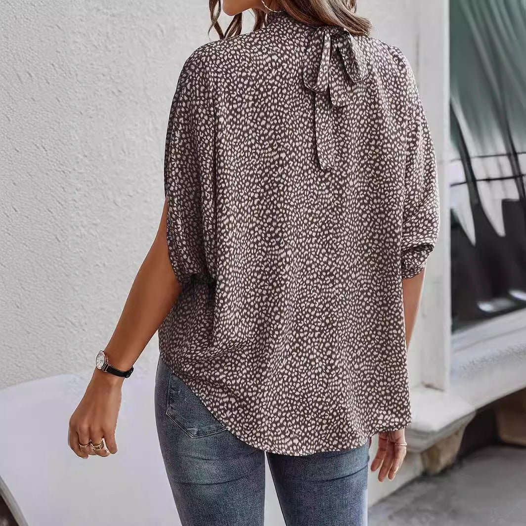 Dame Blusenshirt med afslappet ståkrave og elegante foldedetaljer Stilla