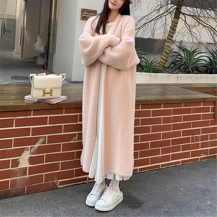 Kvinders Fluffy Maxi Cardigan med Dyb V-Hals og Oversized Silhuet Stilla