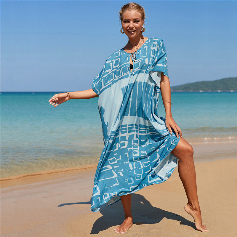 Dame let strandtunika med moderne grafikdesign Stilla