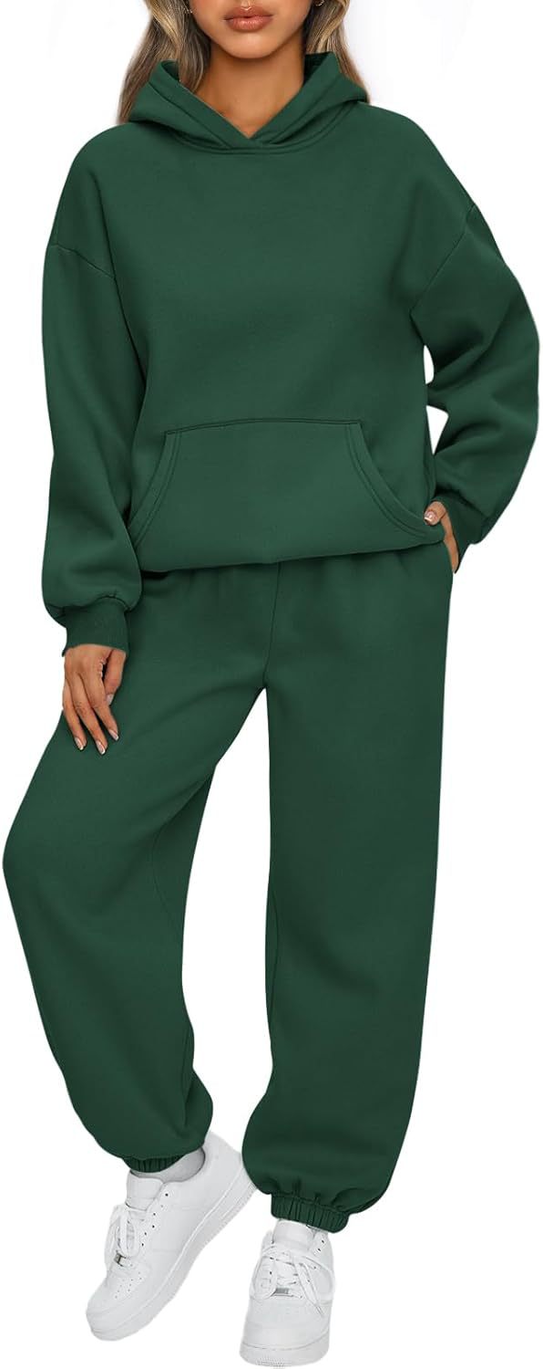 Kvinders afslappede hoodie jumpsuit lavet af kvalitets sweat materiale med praktiske lommer Skovae