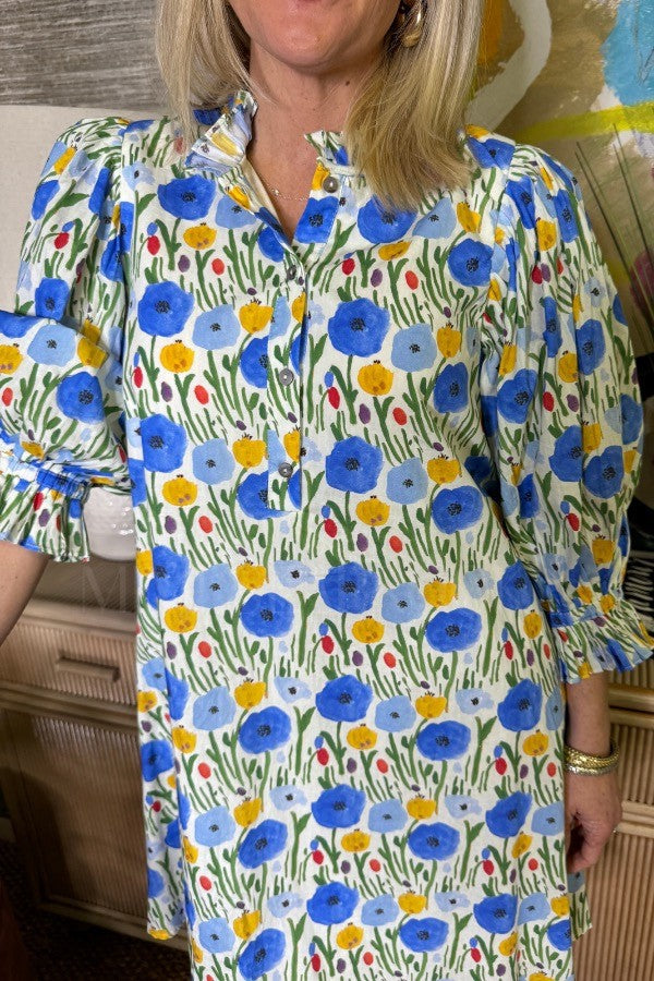 Dame blusekjole med blomsterprint og pufærmer Stilla
