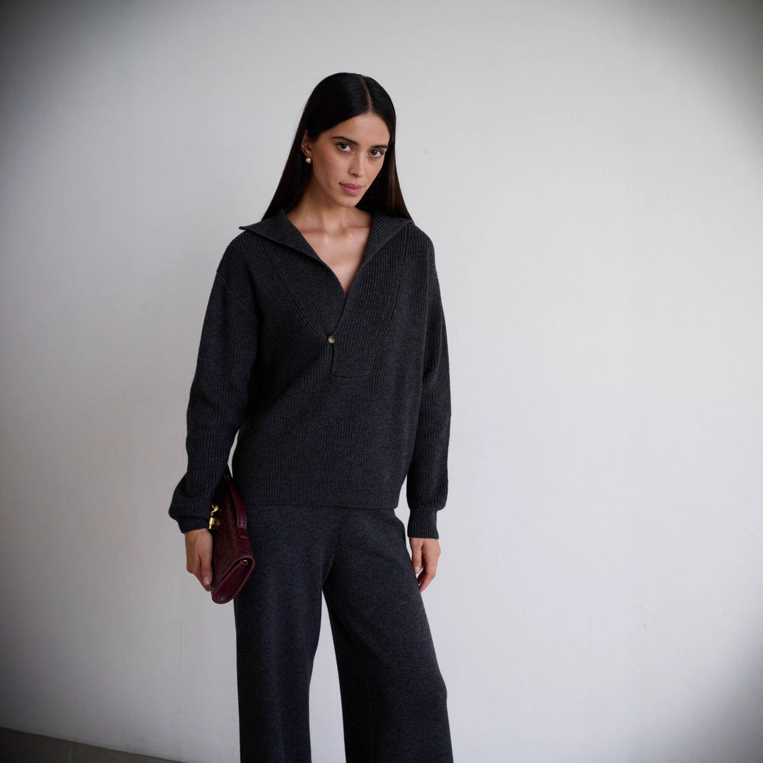 Dame trendy strik sweater med moderne krave og dekorativ lynlås Stilla
