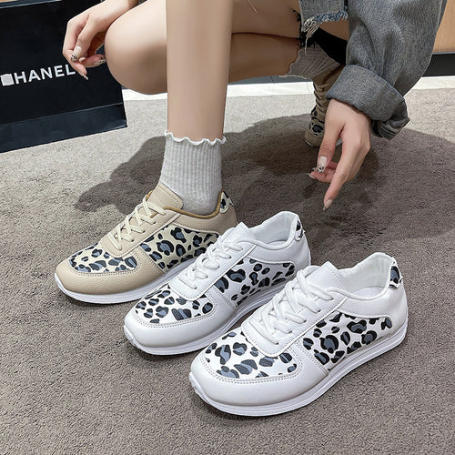 Dame sneakers i moderne leopardprint-design med skridsikker sål og åndbart overmateriale Stilla