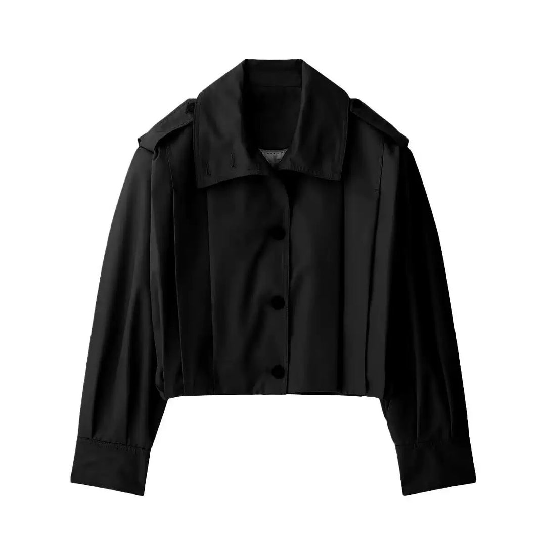 Dame mode kort jakke med elegante plissé-detaljer Stilla