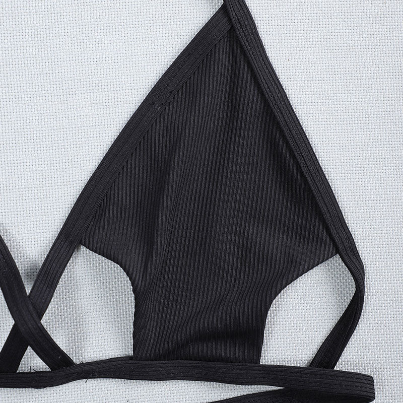 Dame Triangel-Bikini med forførende cut-out-design og justerbare stropper Stilla