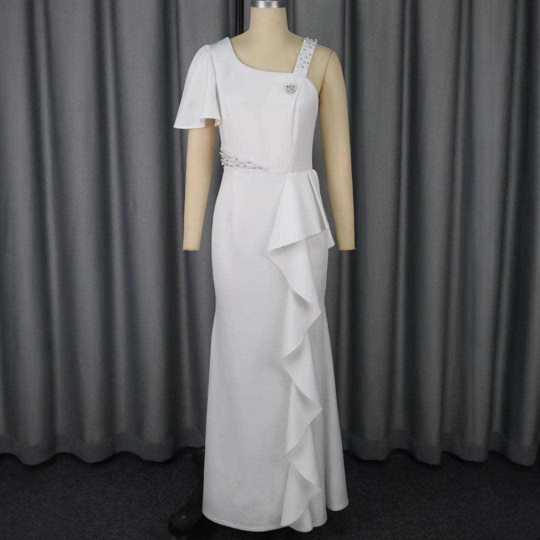 Dame Elegant aftenkjole med asymmetrisk snit og flæser Skovae