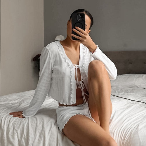 Dame Fritids Pyjamas Sæt med Flæsedetaljer og Legesyg Snit Stilla