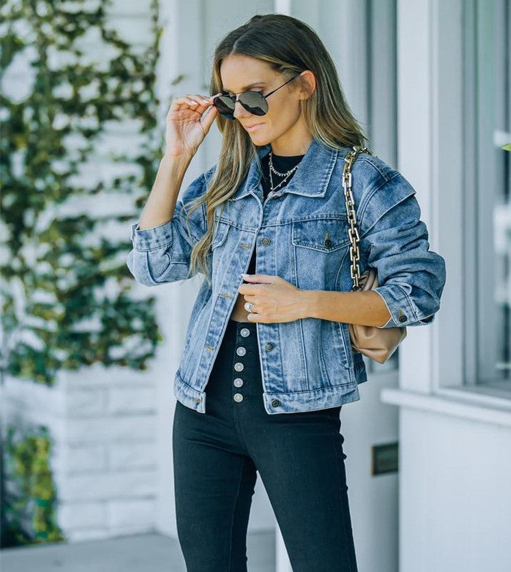 Damer afslappet jeansjakke med oversized snit og moderne detaljer Stilla