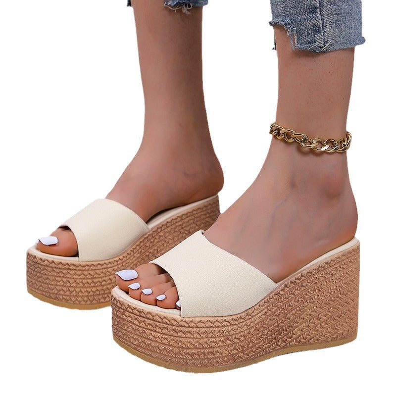Dame Wedge-Pantoletten med behagelig fodsenge og trendy design Stilla