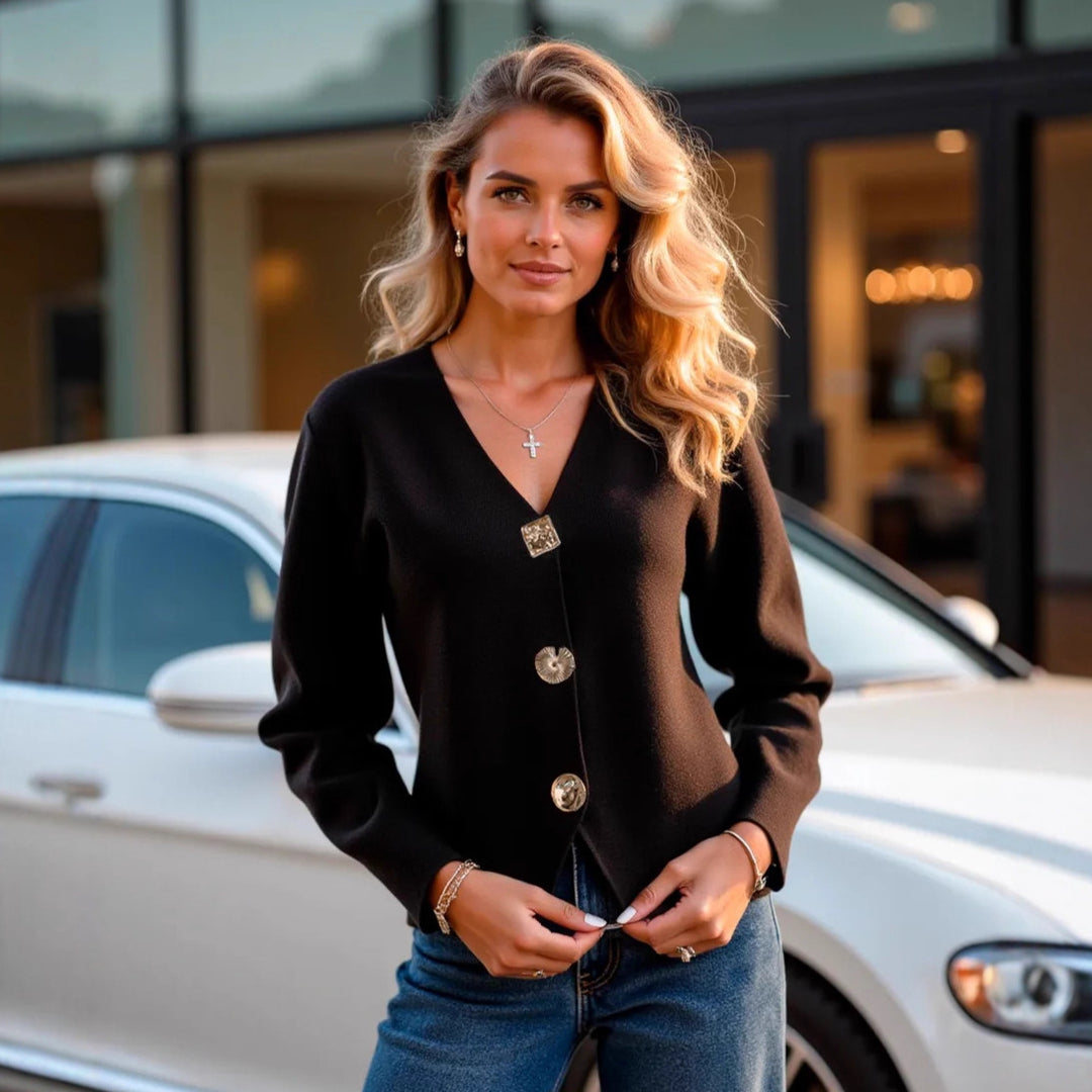 Kvinders cardigan med gyldne knapper og V-hals Stilla