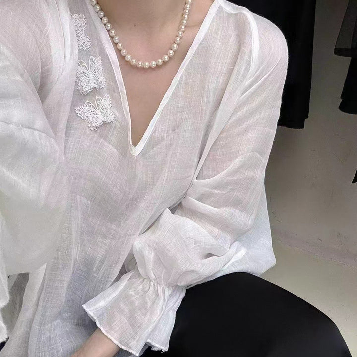 Femme Elegante Flydende Linnedbluse med Spidsedekoration Stilla