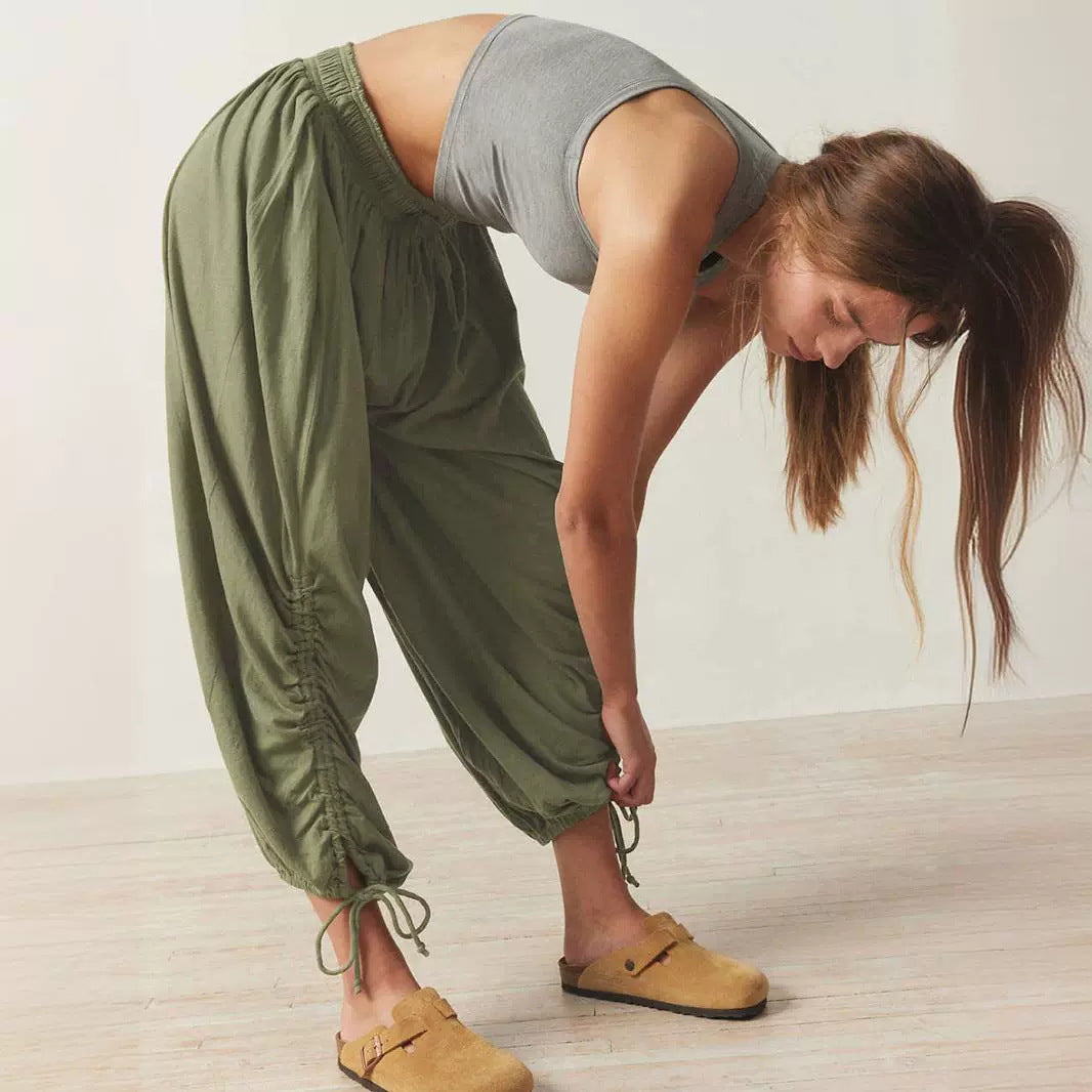 Dame afslappede Joggpants med variabel rynk og side slidsdetaljer Stilla