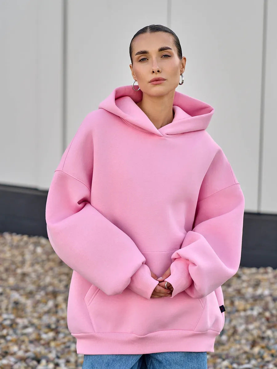 Kvinders oversized hoodie med voluminøse ærmer og integreret kængurulomme Skovae