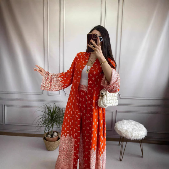 Dame sæt bestående af crop-top og maxi-nederdel med hul design Stilla