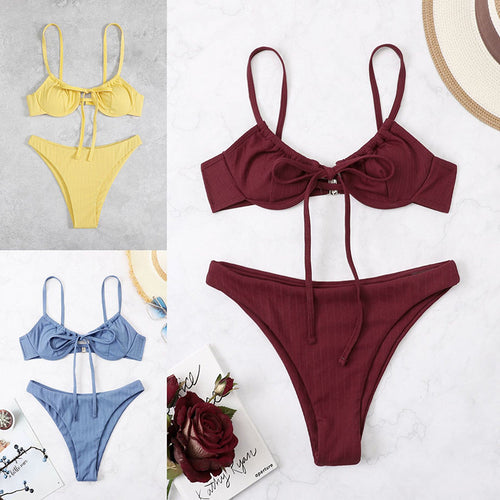 Dame bikinisæt med justerbare stropper og elegant ribbedesign Stilla