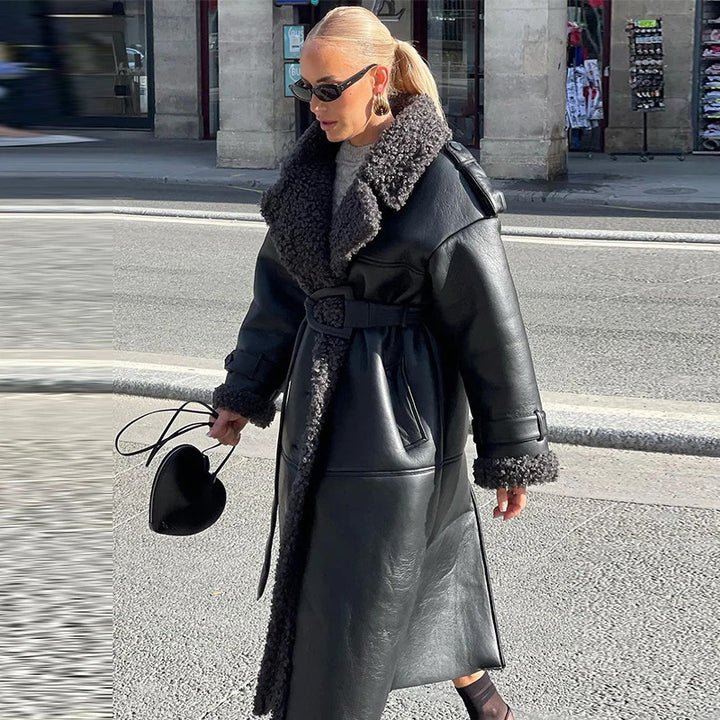 Kvinders stilfulde faux læderjakke med luksuriøs faux fur krave Stilla