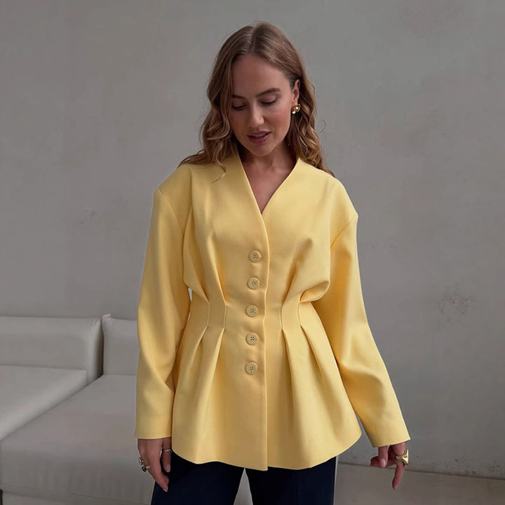 Dameblazer med figursyet snit og elegante knapdetaljer Stilla