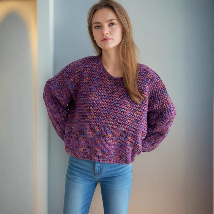 Kvinders afslappede strikket sweater med en løs pasform og elegante ærmekanter Stilla