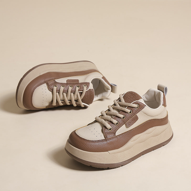 Dame sporty sneakers med tyk sål og innovativ overfladestruktur Stilla