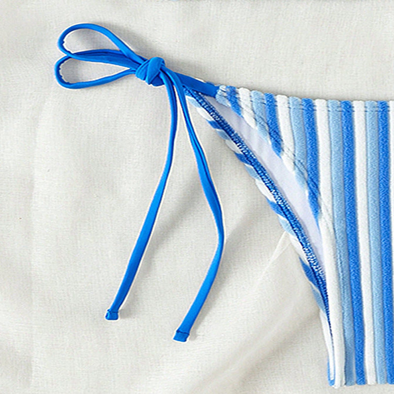 Dame badeshorts med justerbare stropper og stribet design Skovae
