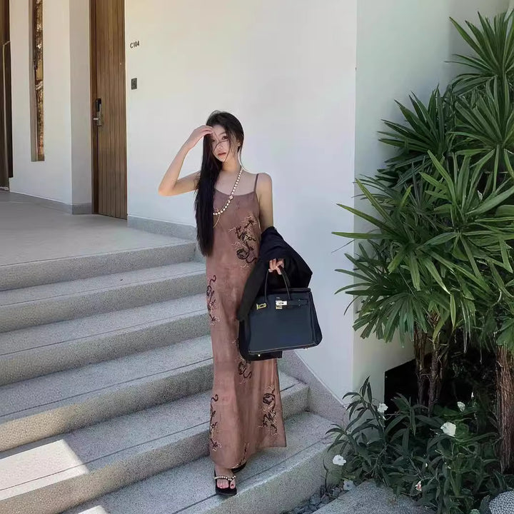 Dame Midi-kjole med florale trykdetaljer og elegant snit Stilla