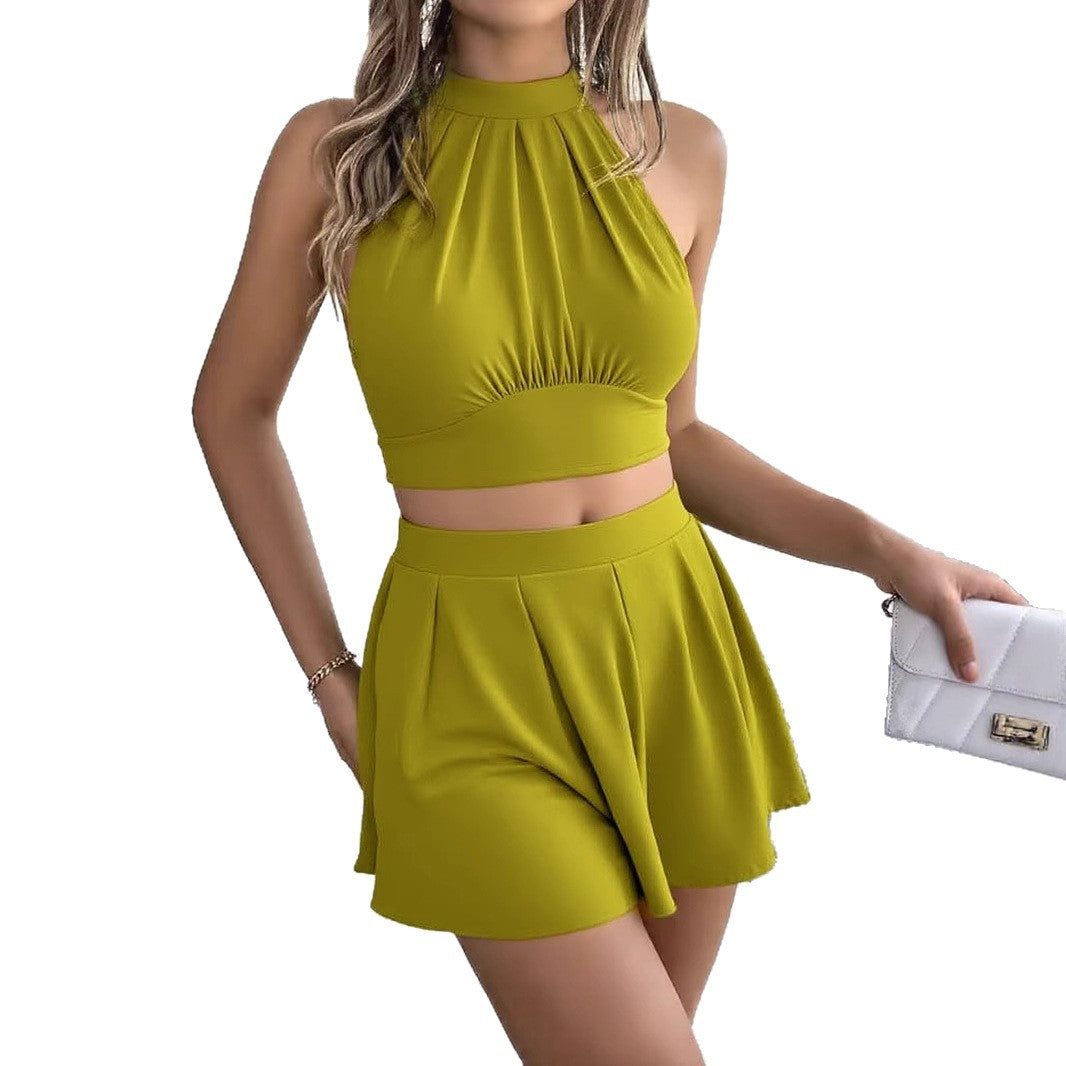 Dame Sporty sæt med højhalset crop-top og vid skirt Stilla