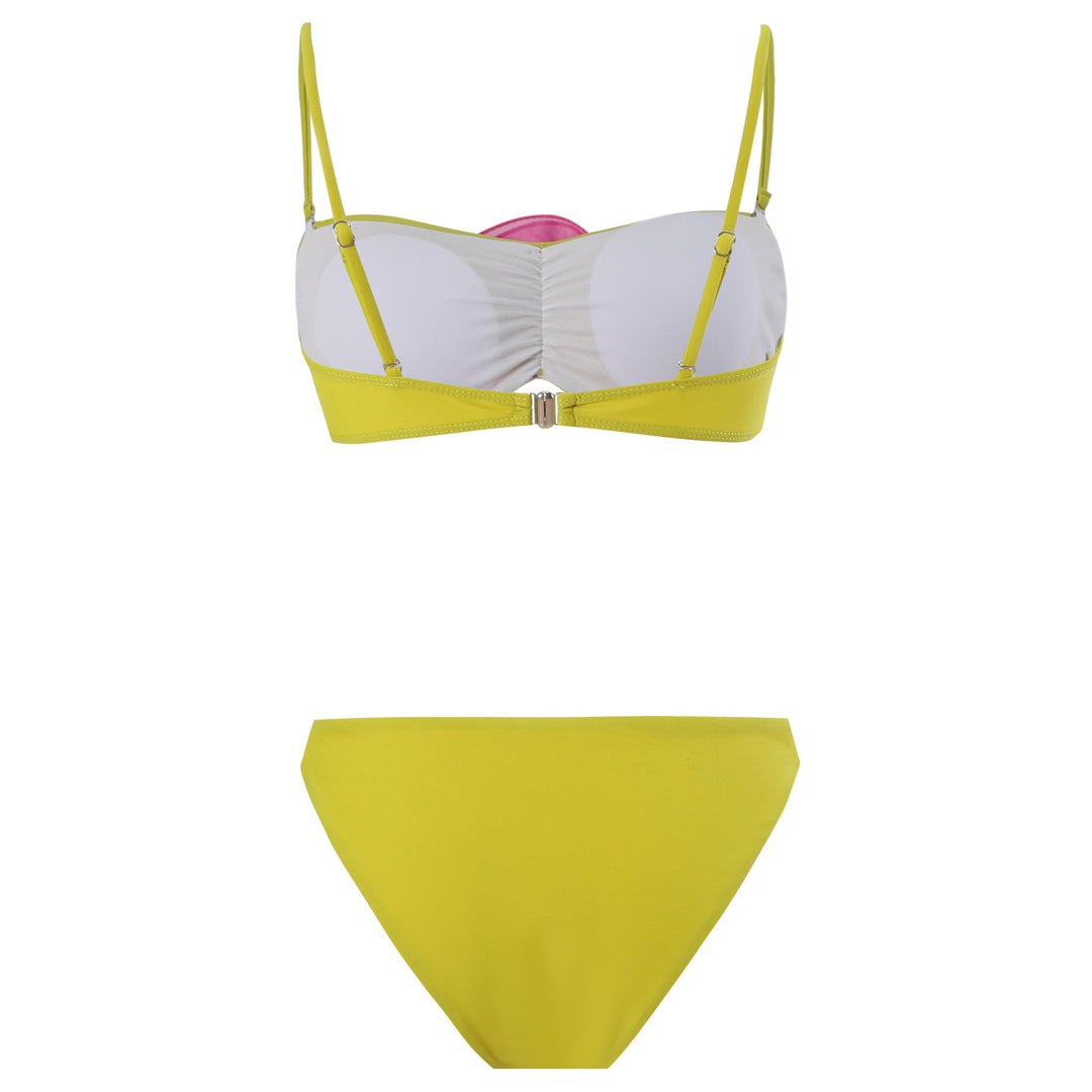 Dame bikini med dekorative blomsterapplikationer Stilla