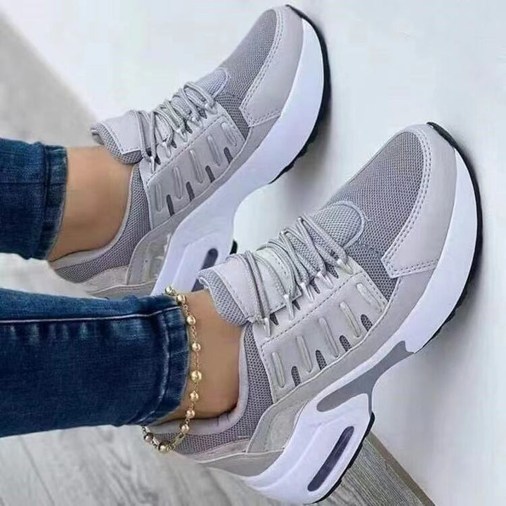 Dame Sporty Sneakers med åndbart mesh-overflade og stødabsorberende indersål Stilla