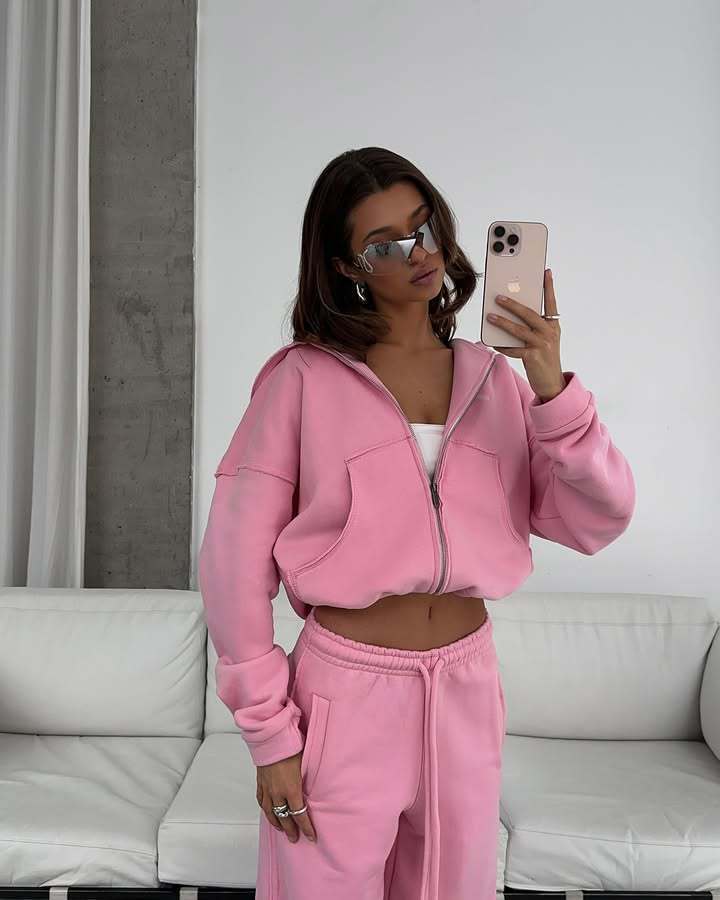 Women's comfortable oversized hoodie and loose jogger pants set Skovae
