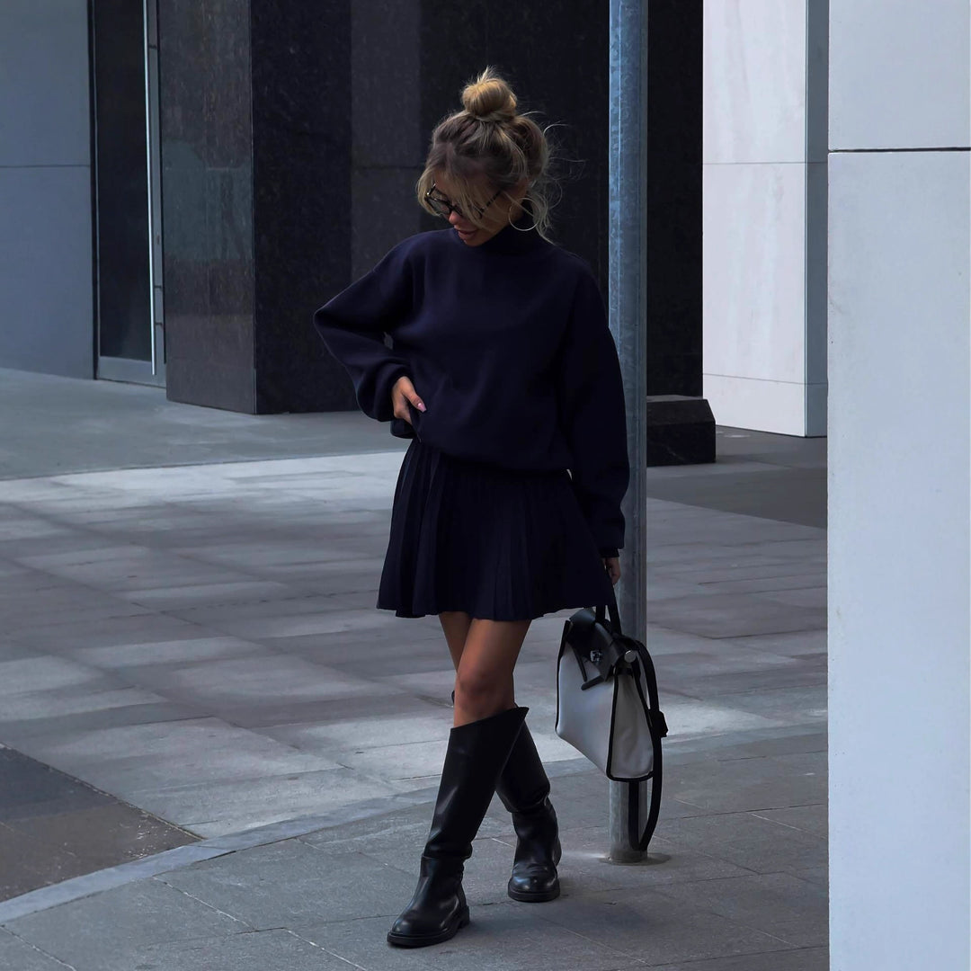 Kvindernes styling sæt med afslappet sweater og plisseret nederdel Stilla