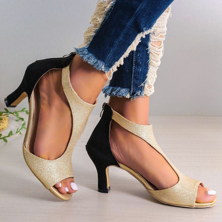 Dame elegante Peeptoe-Plateausandaler med glimmerdetaljer og moderne stropdesign Stilla