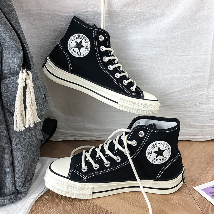 Dame Hochtop Sneakers med moderigtigt overdækning og iøjnefaldende snøresystem Stilla