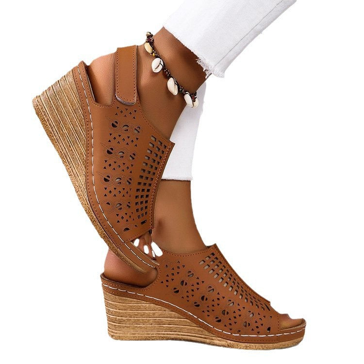 Dame Wedge Sandaler med ventilerende design Stilla