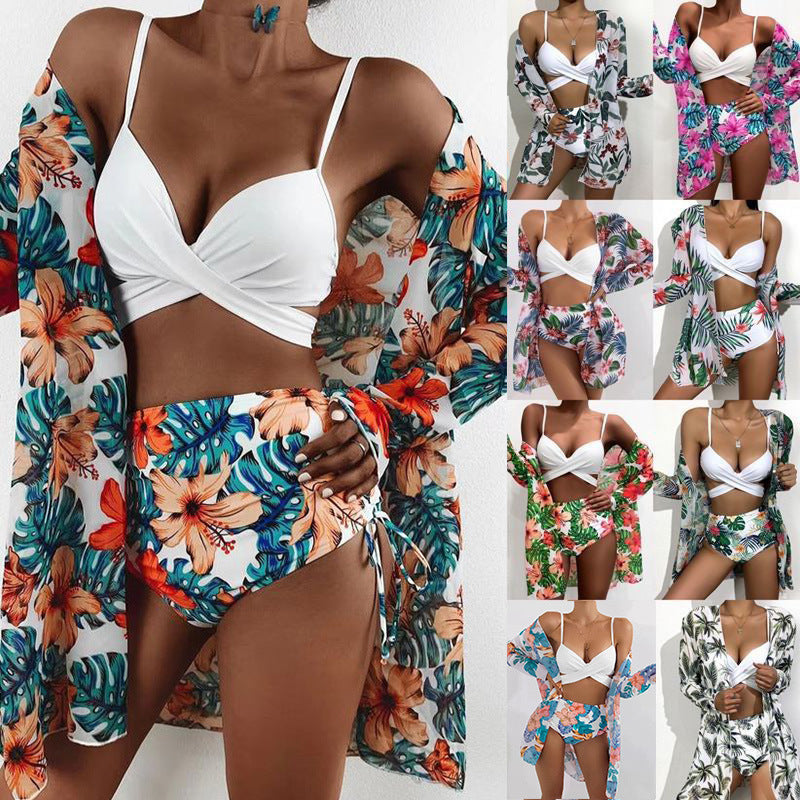 Dame bikini-sæt med højsnittet trusse og blomster kimono Skovae