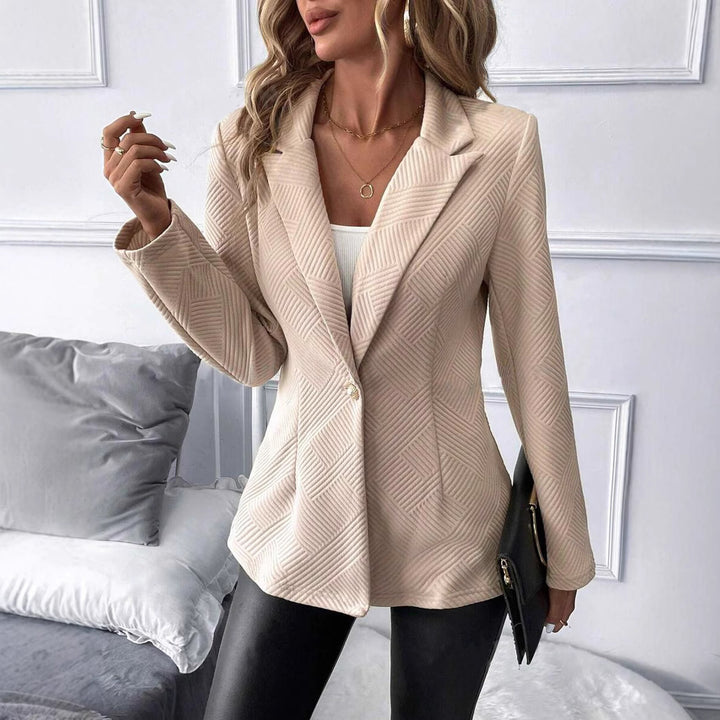 Dameblazer med struktureret design og fashionable accenter Stilla