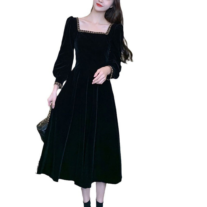 Kvinders elegante velour midi kjole med firkantet halsudskæring og pufærmer
