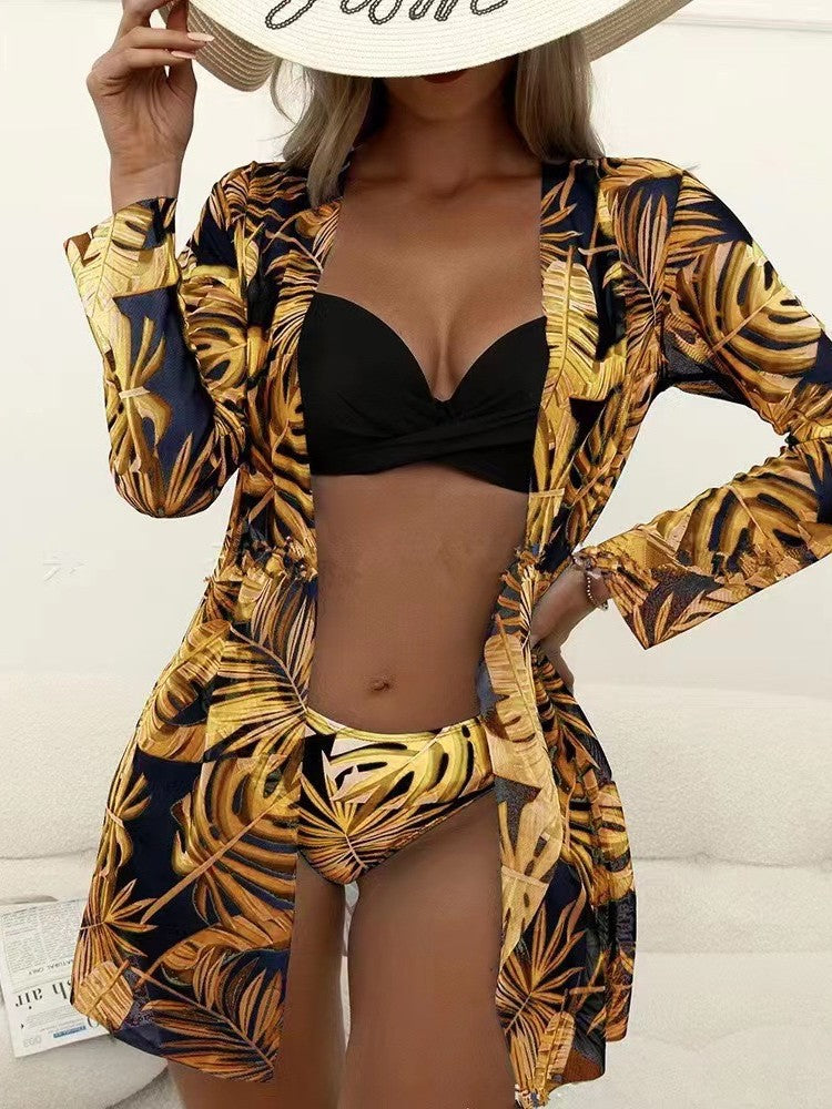 Dame Strand-Bikini med florale udsmykninger og elegant kimono Skovae