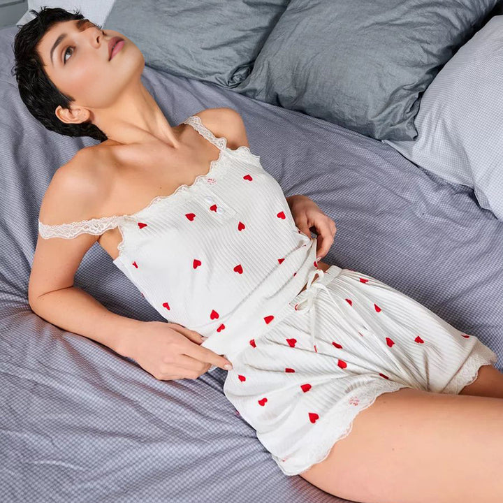 Dame pyjamasæt med hjerte motiv og spids afslutninger Stilla