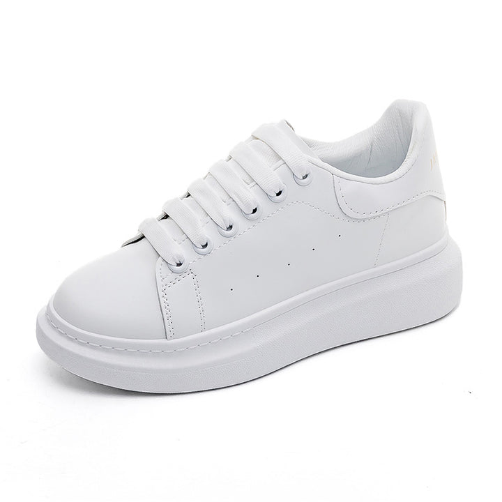 Dame Sneakers med elegant plateau sål og unik hælkonstruktion Stilla