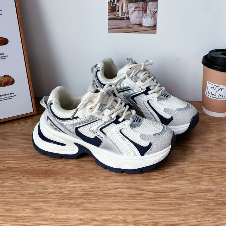 Dame Åndbare Sneakers med stødabsorberende mellemsål og sporty design Stilla