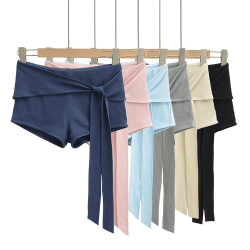 Dame wrap shorts med elegante bindebåndsdetaljer og figursyet snit Stilla