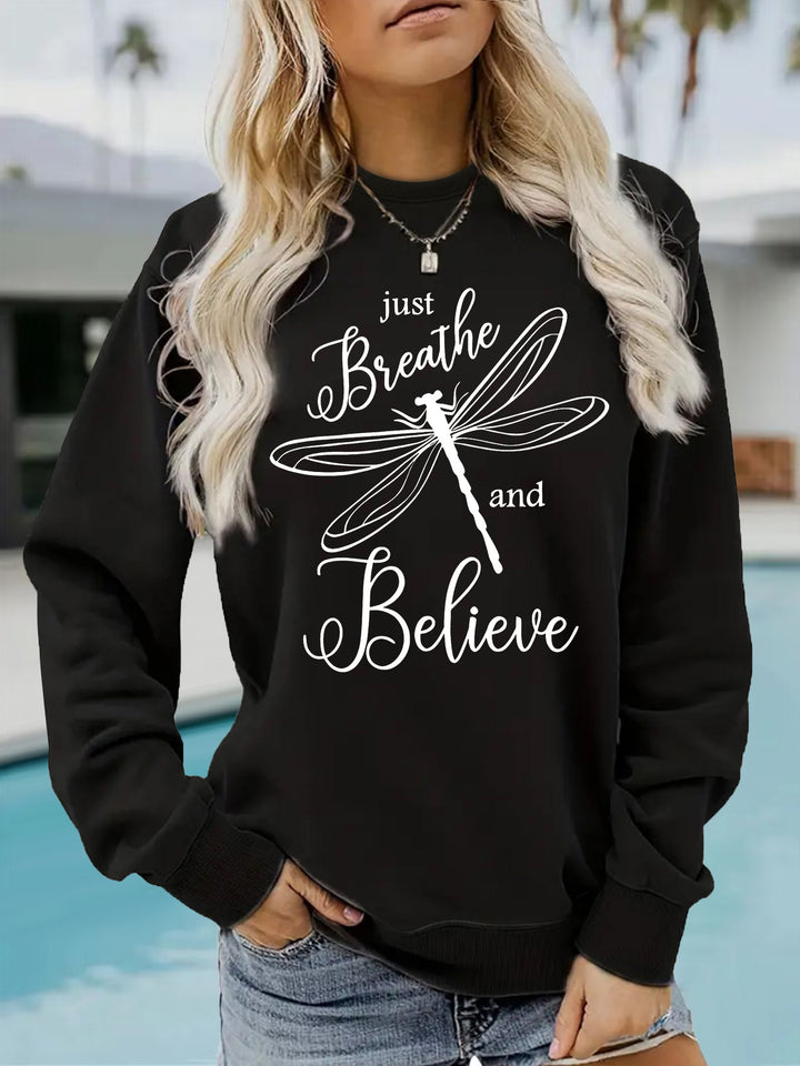 Kvinders sweatshirt med inspirerende drageflyvningsmotiv og afslappet pasform Stilla