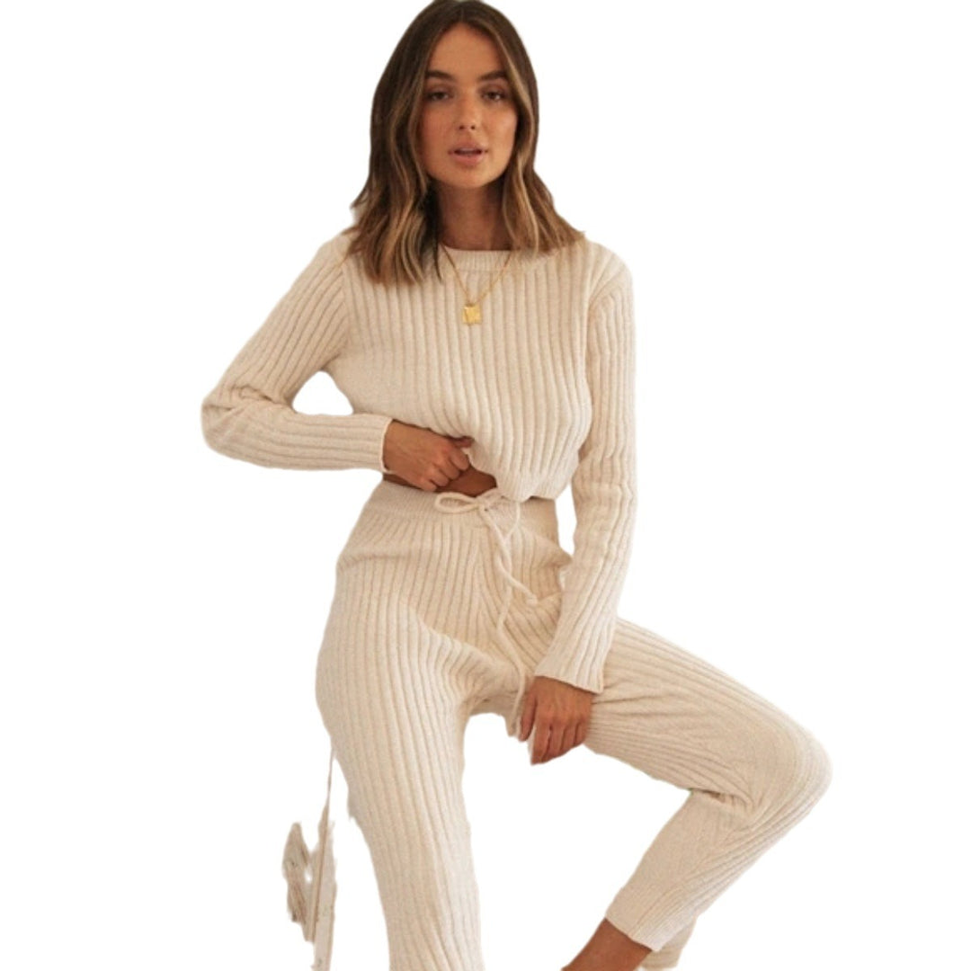 Kvindernes hyggelige strikket loungewear sæt med elastisk talje og cropped top Skovae