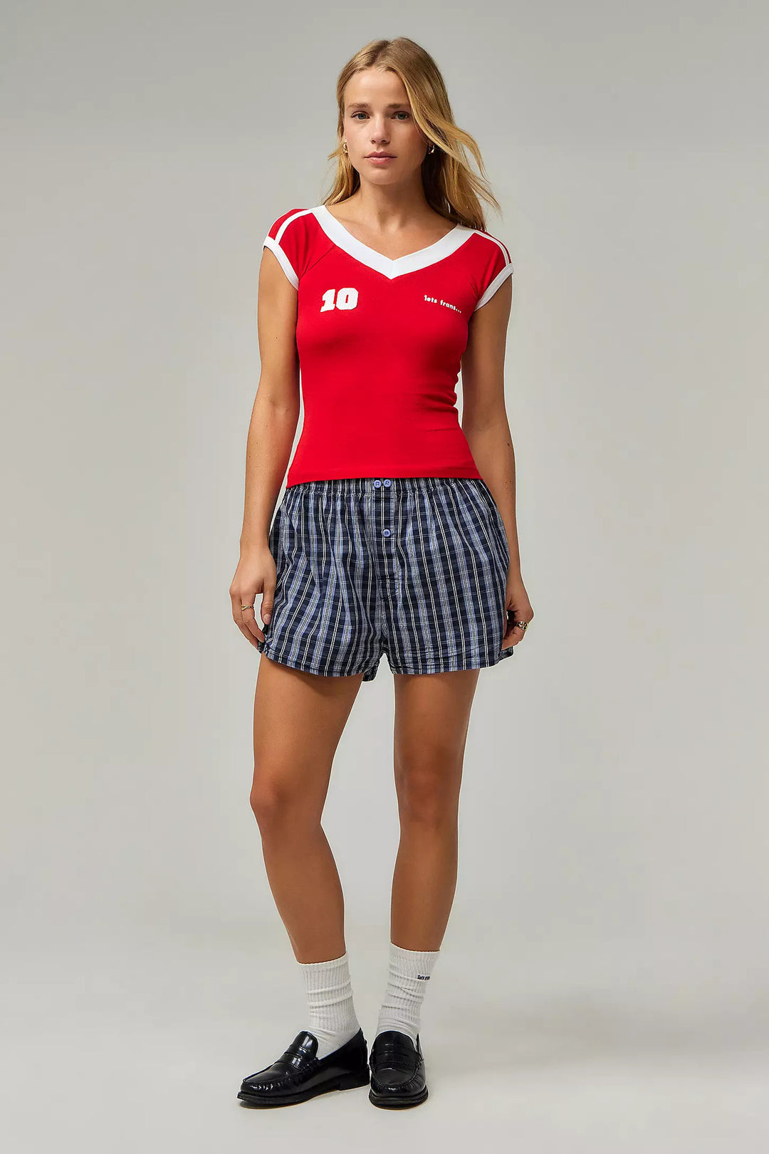 Damer Sporty V-hals Crop-Top med kreative detaljer og tætsiddende pasform Stilla