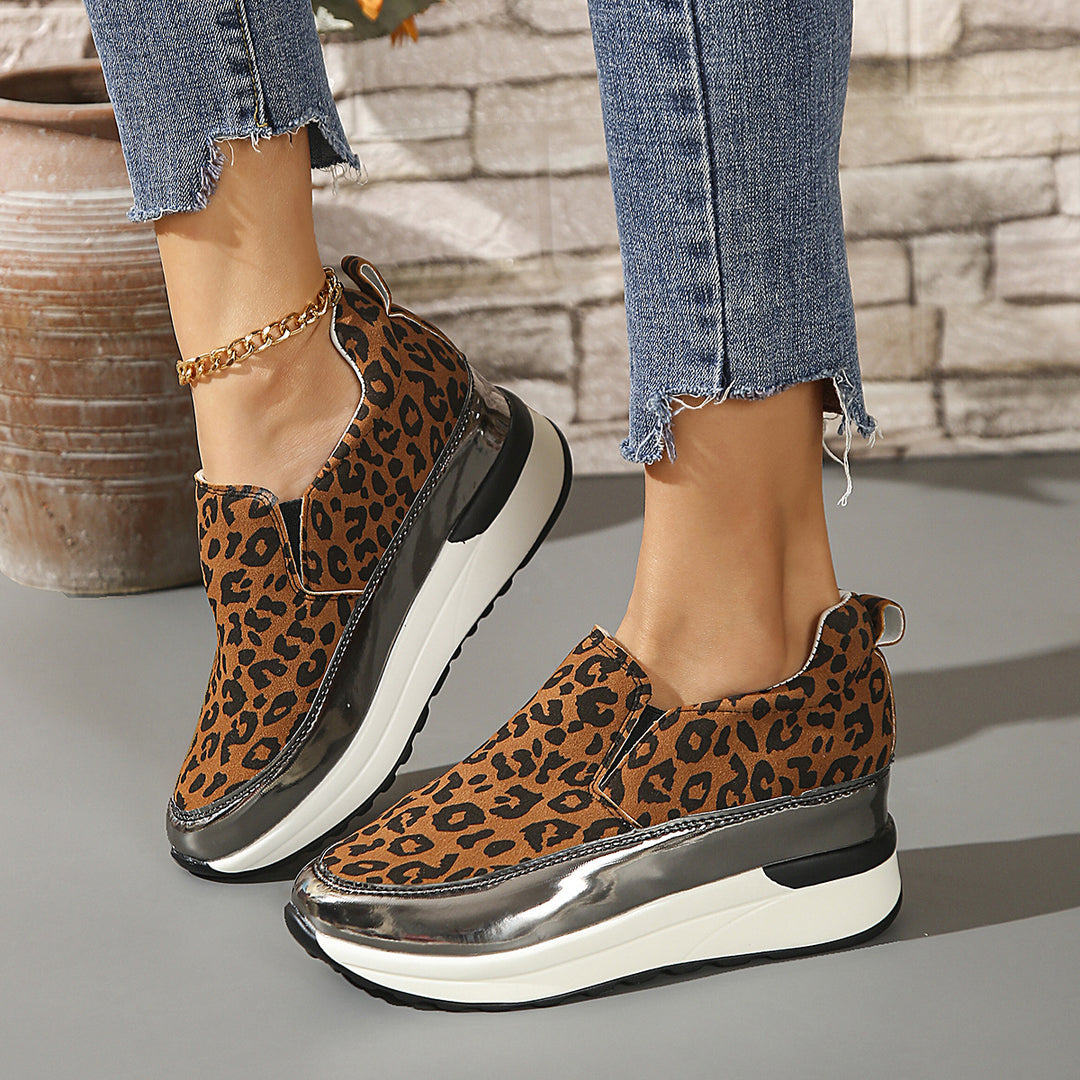 Dame Slip-On Sneakers med flettet overdel og trendy hælhøjde Stilla