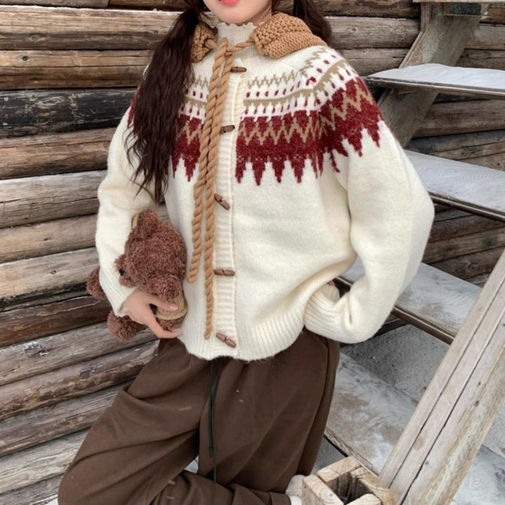 Dame Cozy Knit Sweater med Traditionelt Norsk Mønster og Hue Stilla