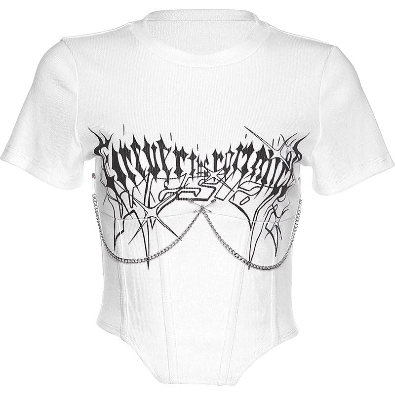 Kvinders cropped top med kunstnerisk print og tætsiddende pasform
