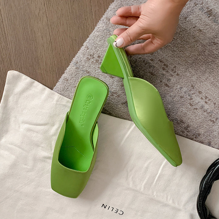 Dame elegante Sling-Mules med højkvalitets satin-overdel og trendy firkantet tå-design Stilla