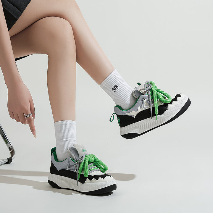 Dame Sporty Sneakers med futuristiske designelementer og banebrydende dæmpningsteknologi Stilla